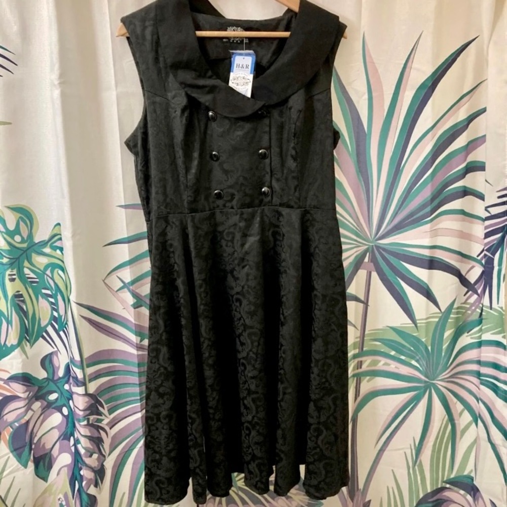 Hearts and Roses Cocktail Dress💜🔮 - Picture 4 of 4